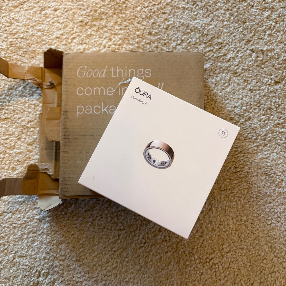 New in Box Oura Ring 4 Rose Gold Size 11